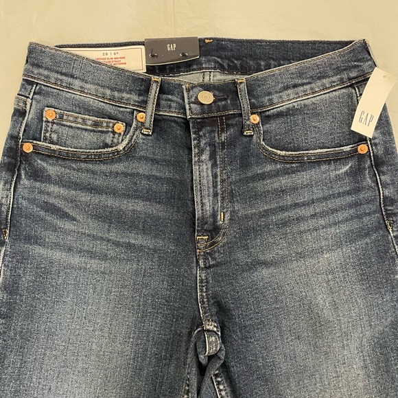 Gap vintage slim mid rise jeans, medium blue, size 28 (6) - Picture 3 of 7